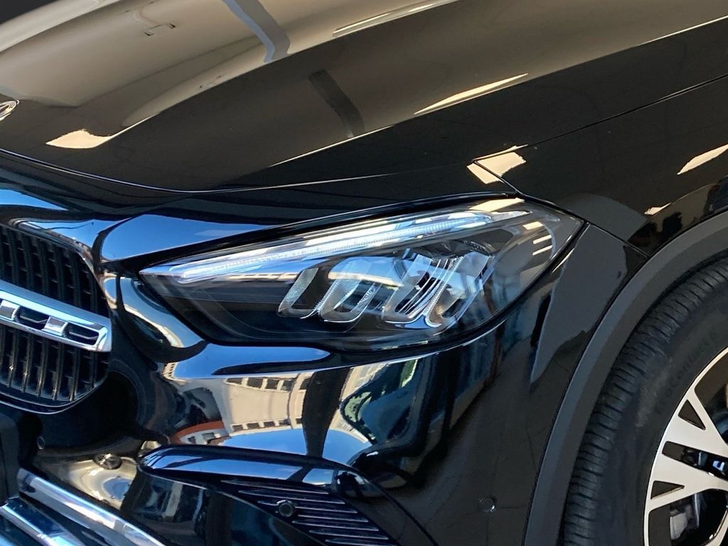 Mercedes-Benz GLA 200 2024