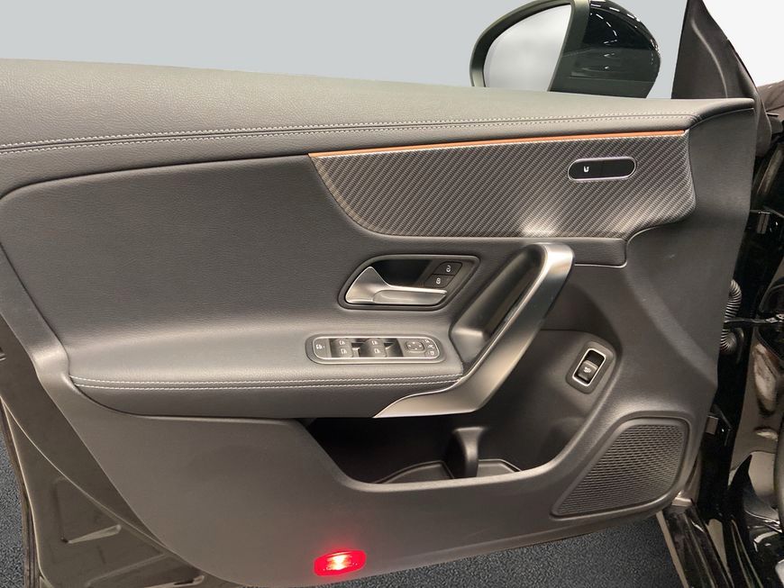 Mercedes-Benz CLA 200 2024