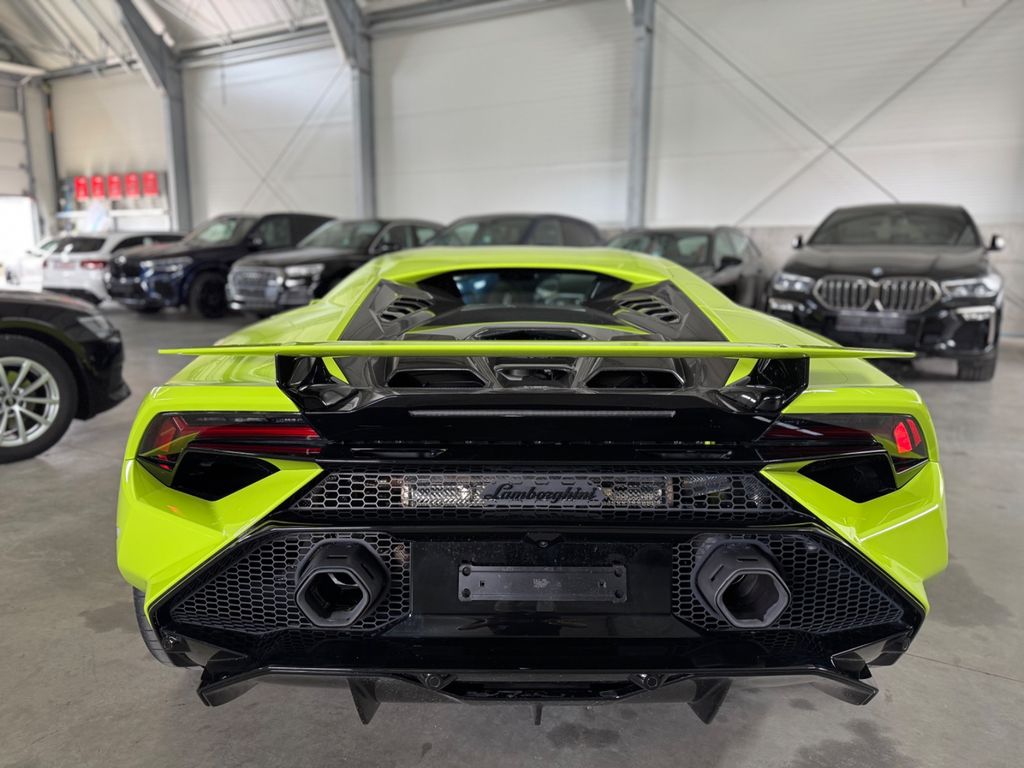 Lamborghini Huracán 2023