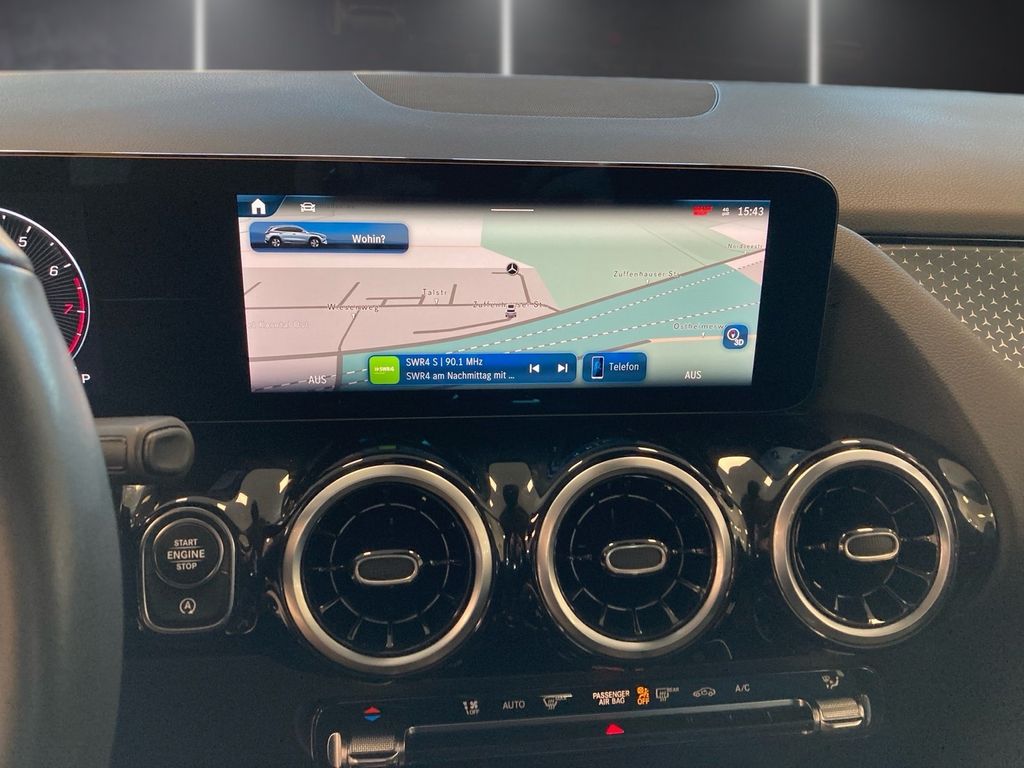 Mercedes-Benz GLA 200 2024