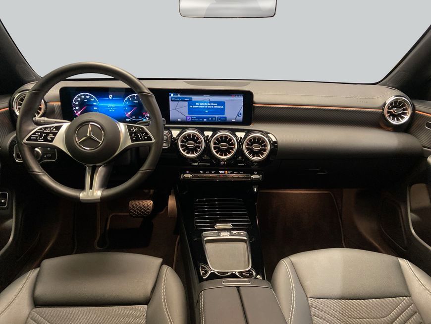 Mercedes-Benz CLA 200 2024