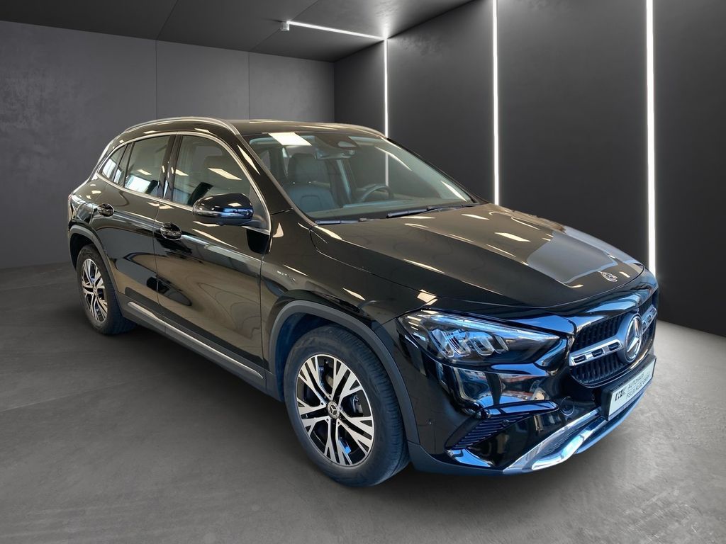 Mercedes-Benz GLA 200 2024