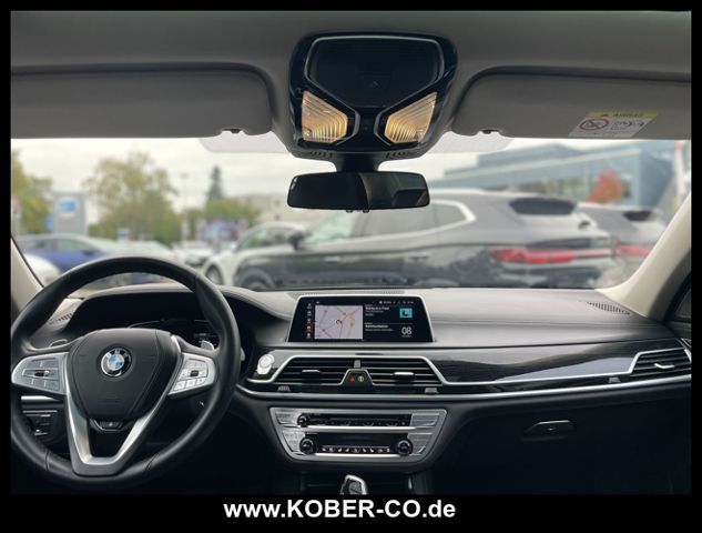 BMW 750 2021