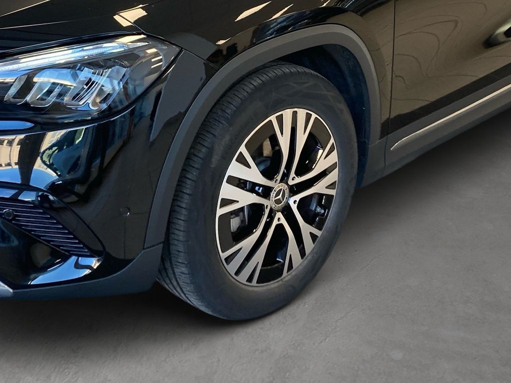 Mercedes-Benz GLA 200 2024