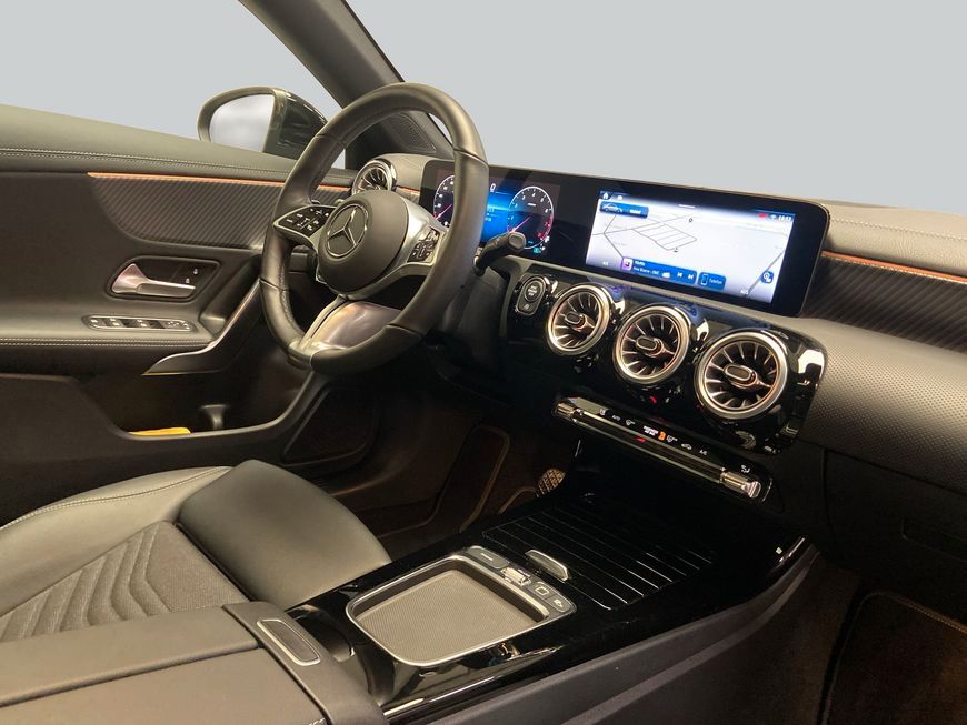 Mercedes-Benz CLA 200 2024