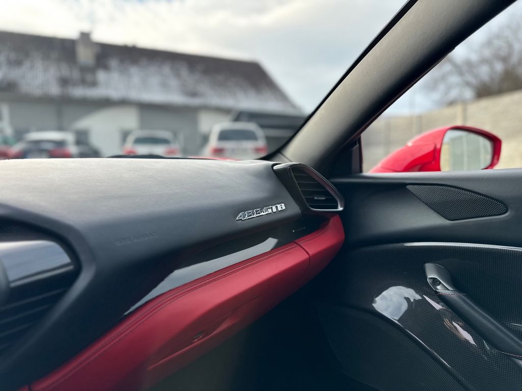 Ferrari 488 GTB 2016