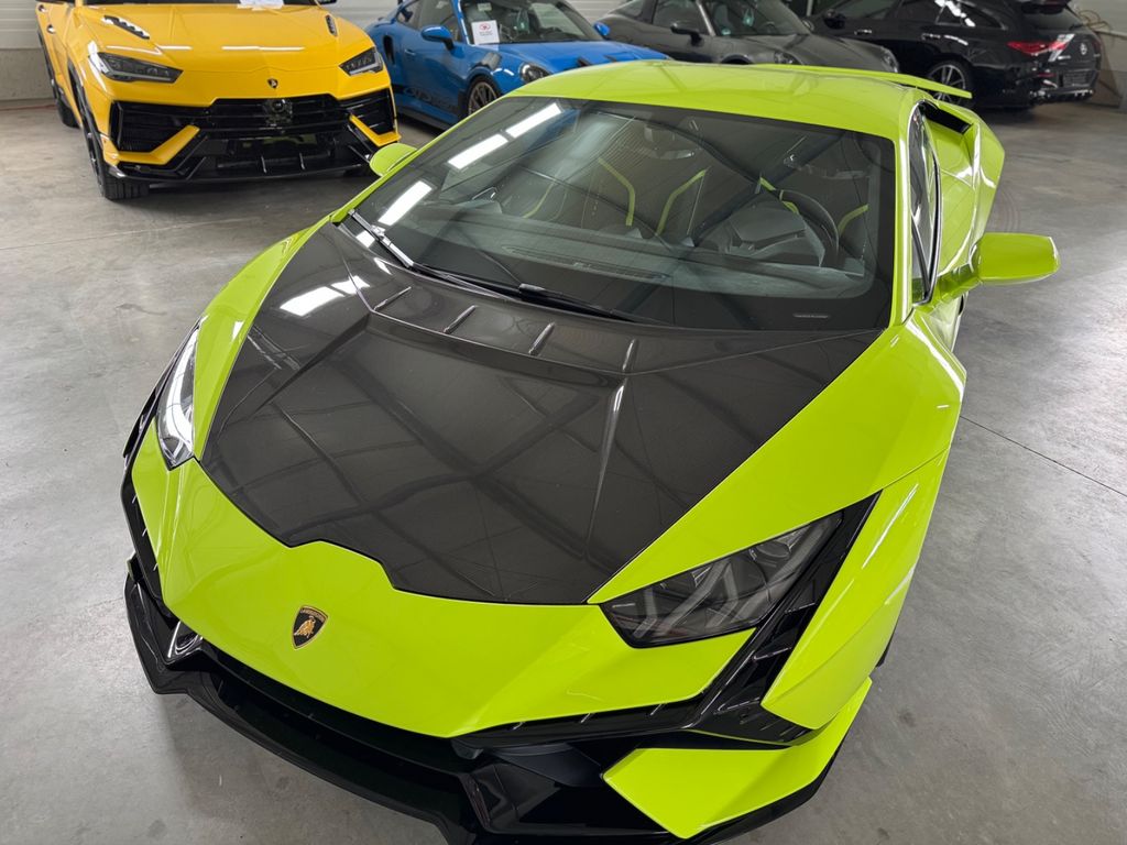 Lamborghini Huracán 2023