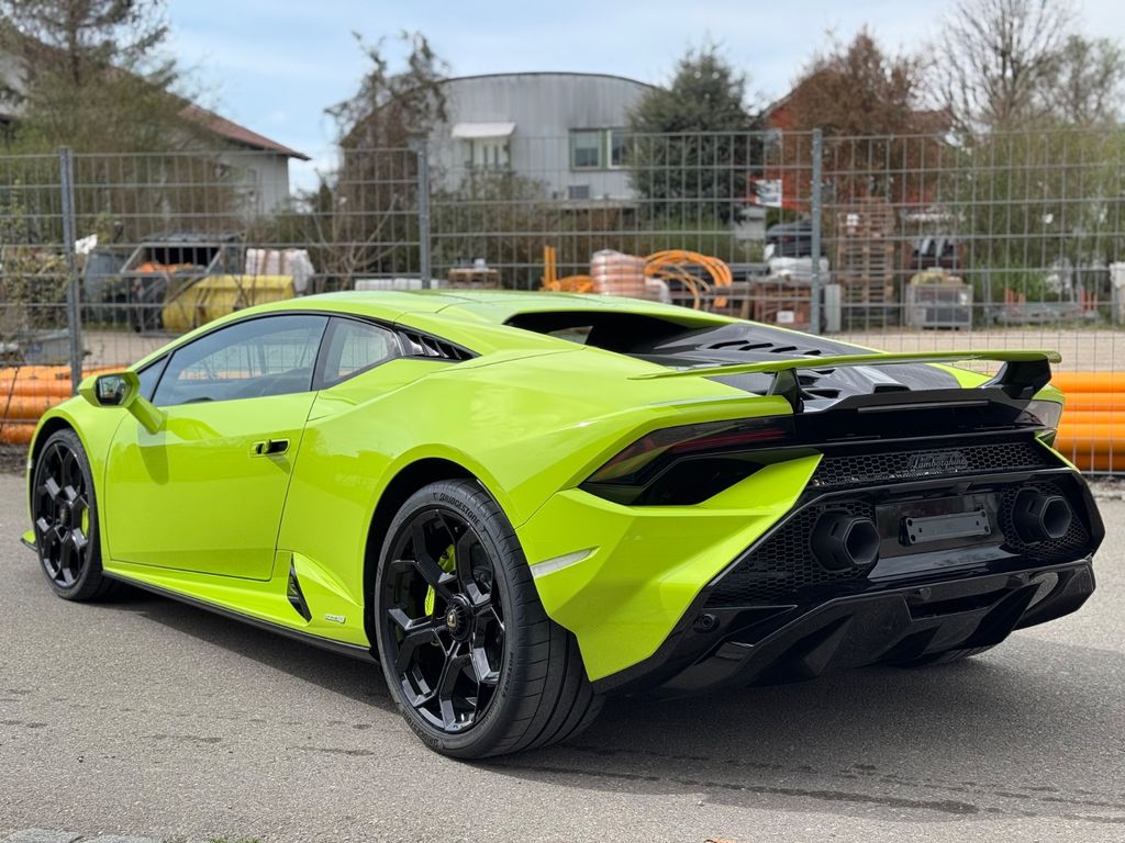 Lamborghini Huracán 2023