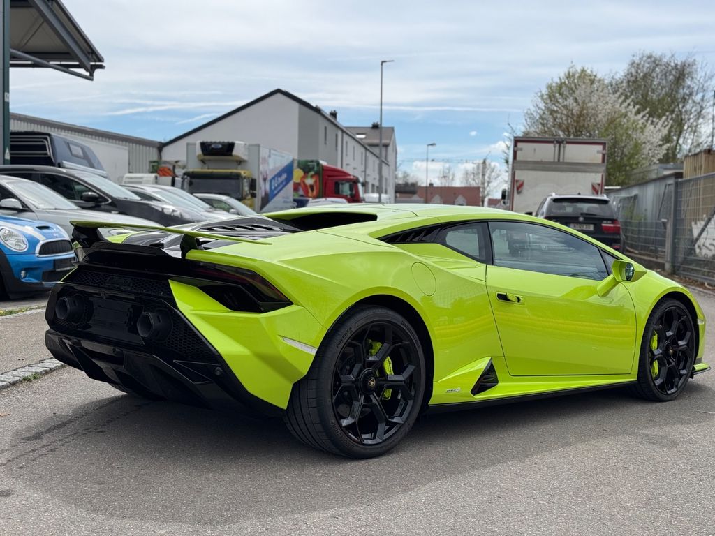 Lamborghini Huracán 2023