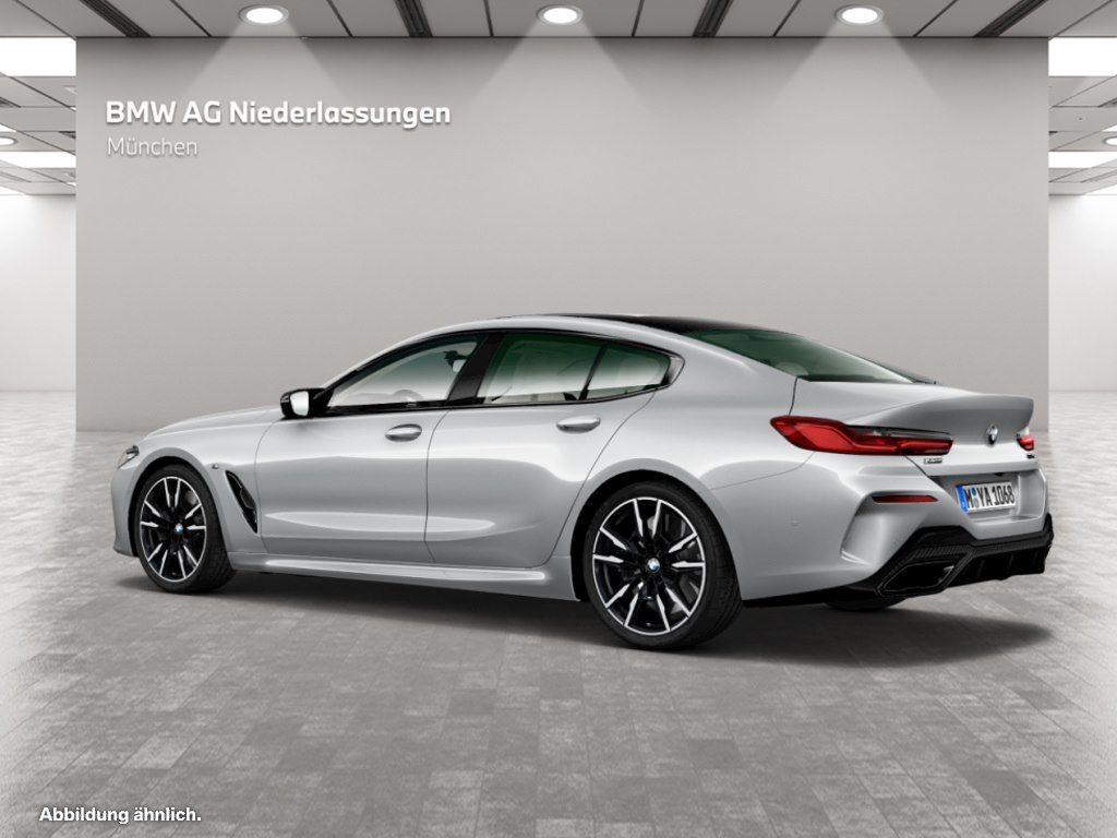 BMW M850 2022