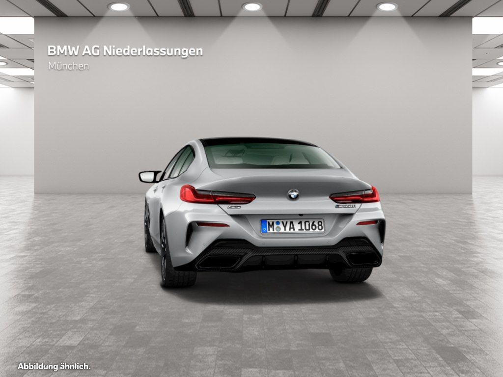 BMW M850 2022