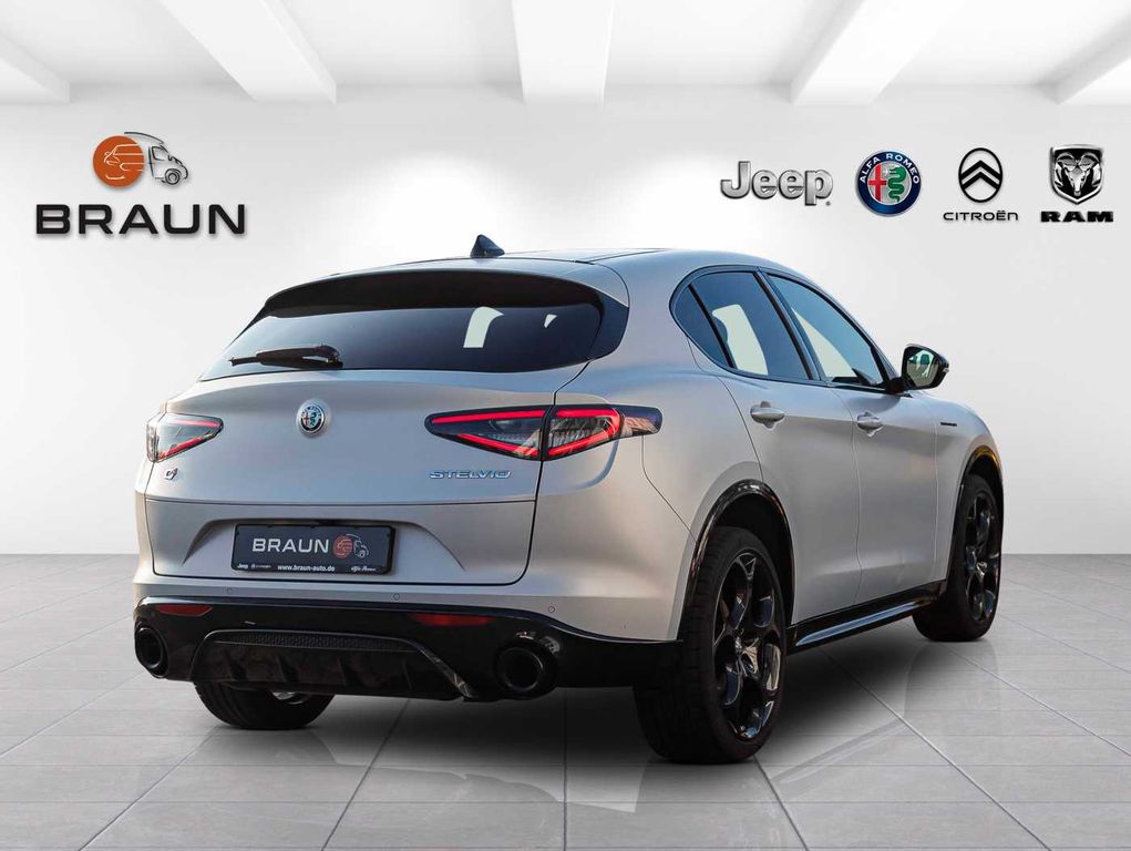 Alfa Romeo Stelvio 2023