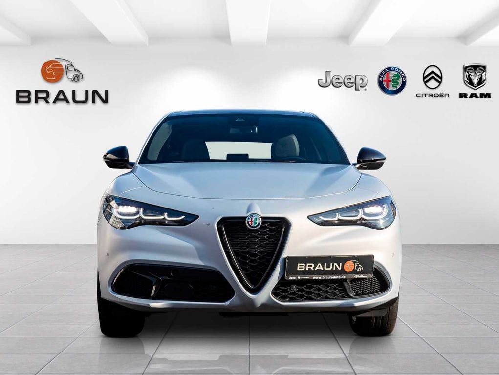 Alfa Romeo Stelvio 2023