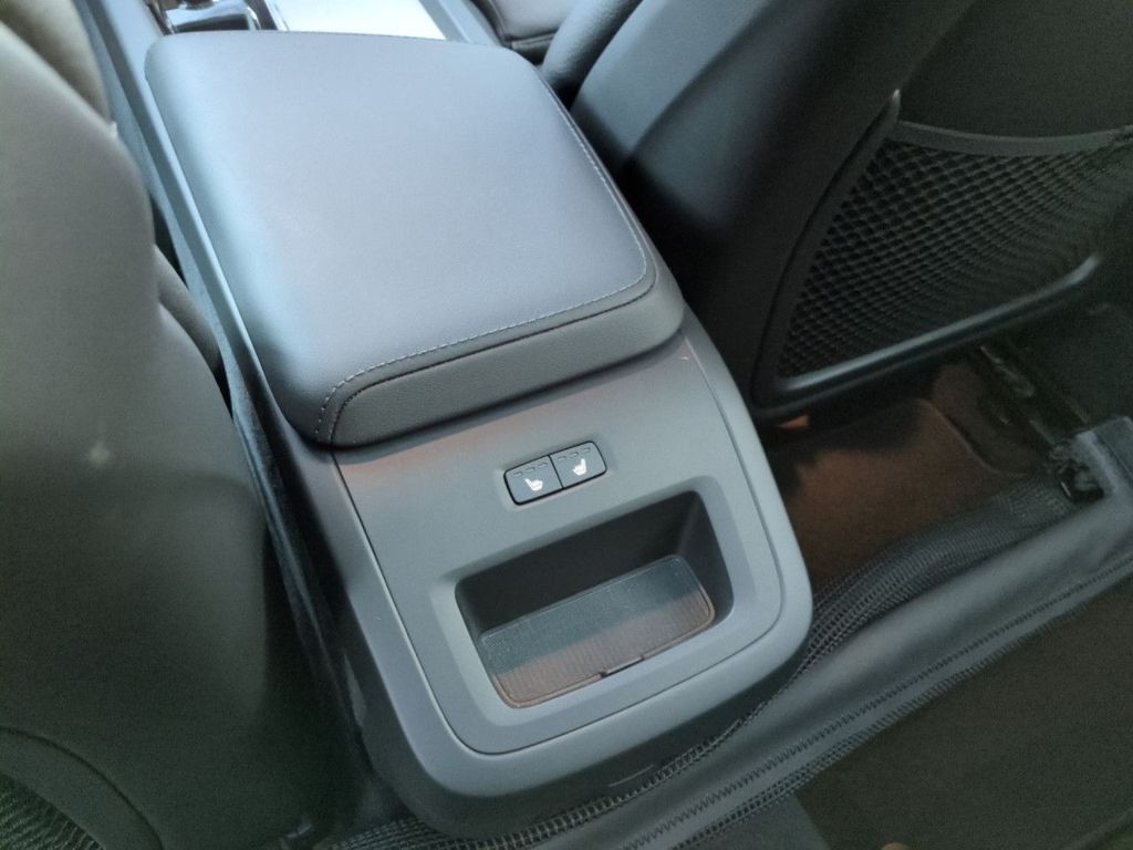 Volvo V60 Cross Country 2023
