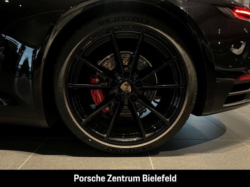 Porsche 992 2024