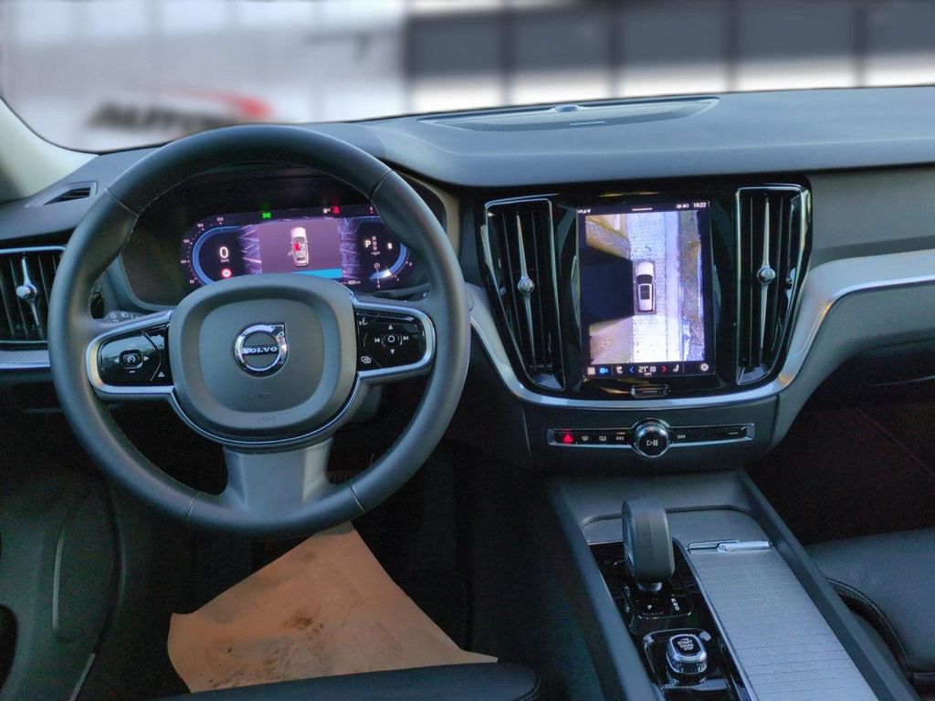 Volvo V60 Cross Country 2023