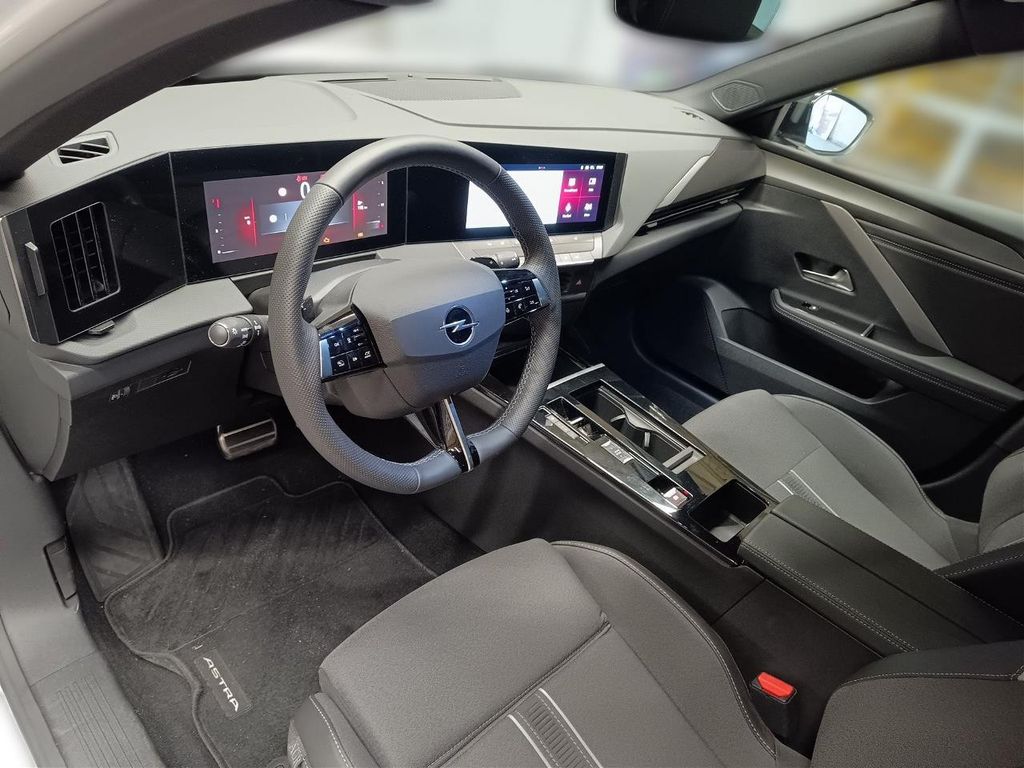 Opel Astra 2023