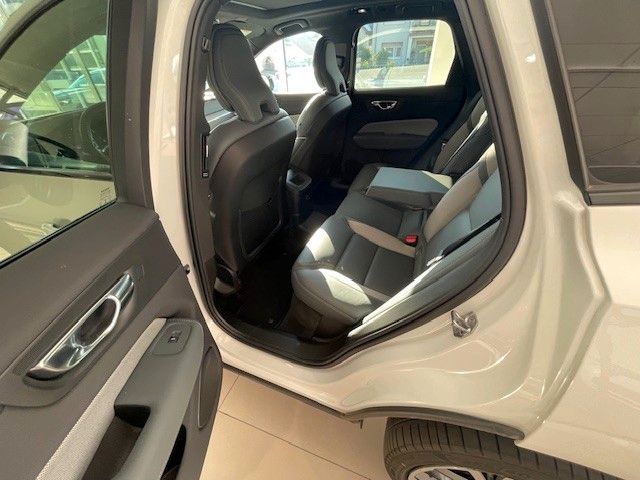 Volvo XC60 2022