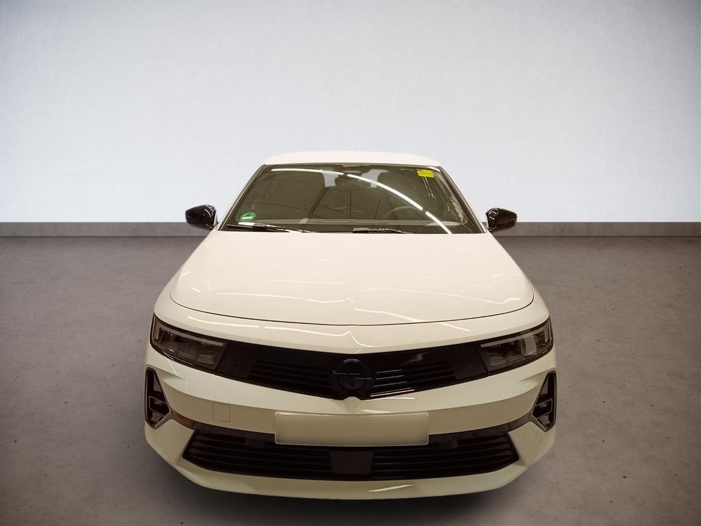 Opel Astra 2023
