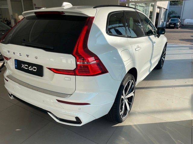 Volvo XC60 2022