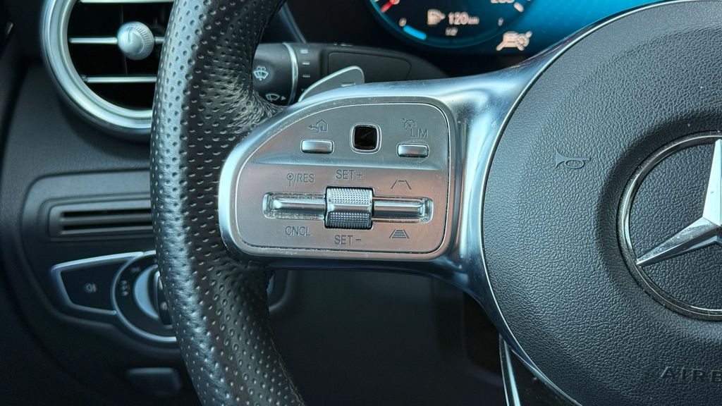 Mercedes-Benz GLC 300 2022