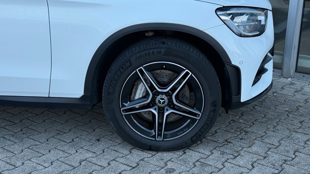 Mercedes-Benz GLC 300 2022