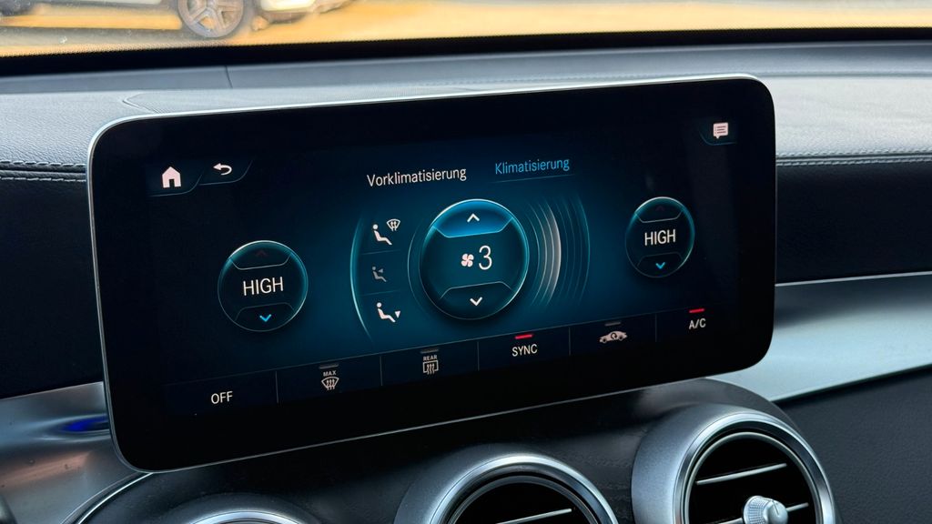 Mercedes-Benz GLC 300 2022