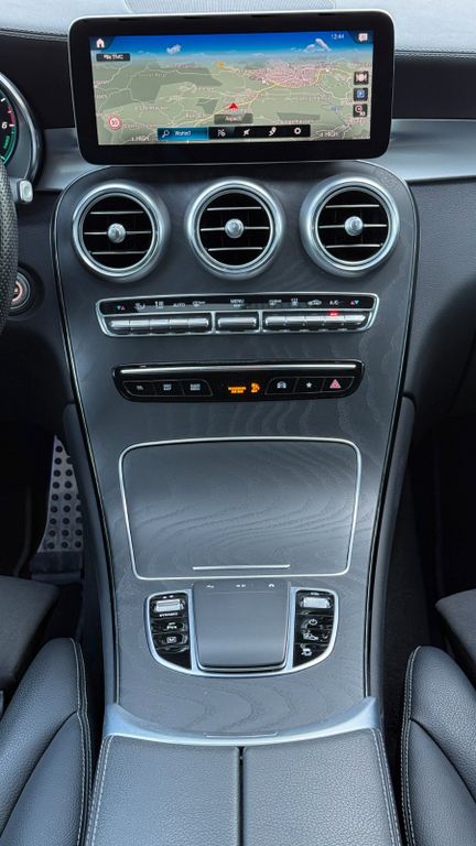 Mercedes-Benz GLC 300 2022