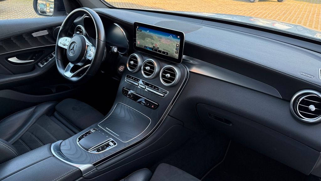 Mercedes-Benz GLC 300 2022