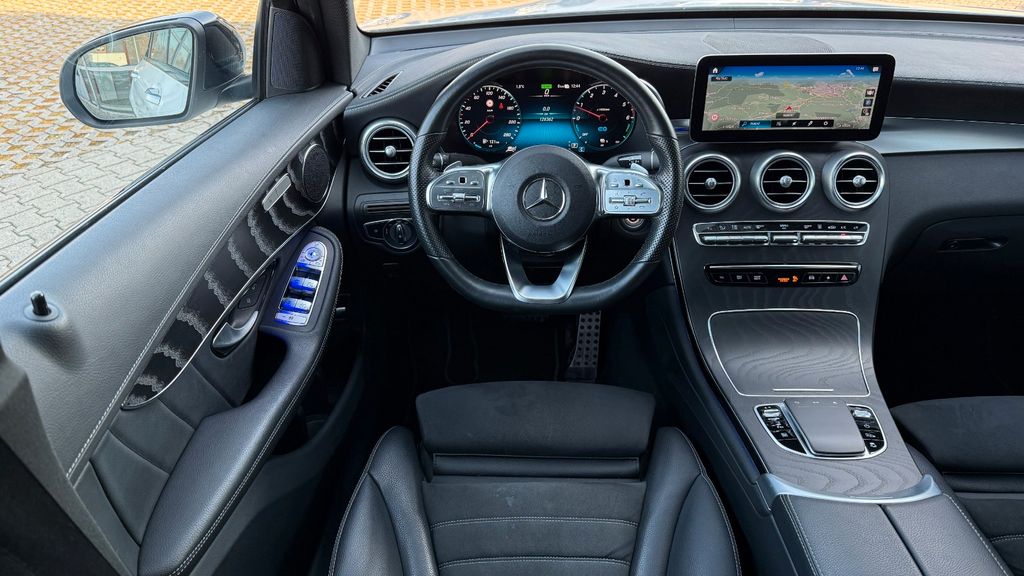 Mercedes-Benz GLC 300 2022