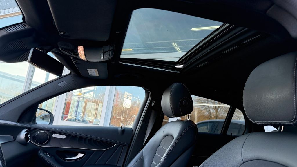 Mercedes-Benz GLC 300 2022