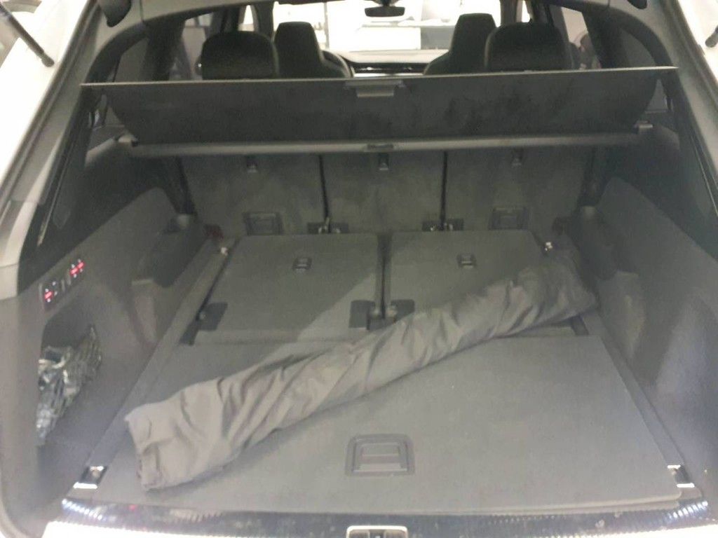 Audi SQ7 2025