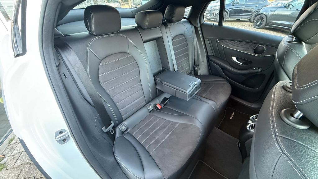 Mercedes-Benz GLC 300 2022