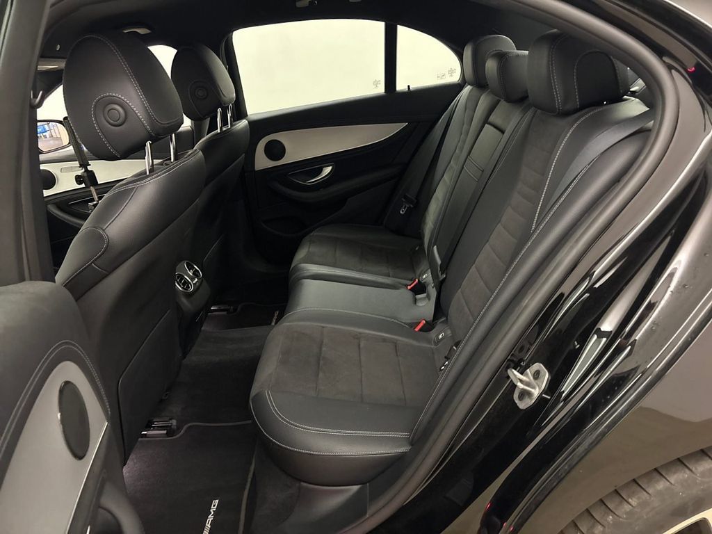 Mercedes-Benz E 220 2021