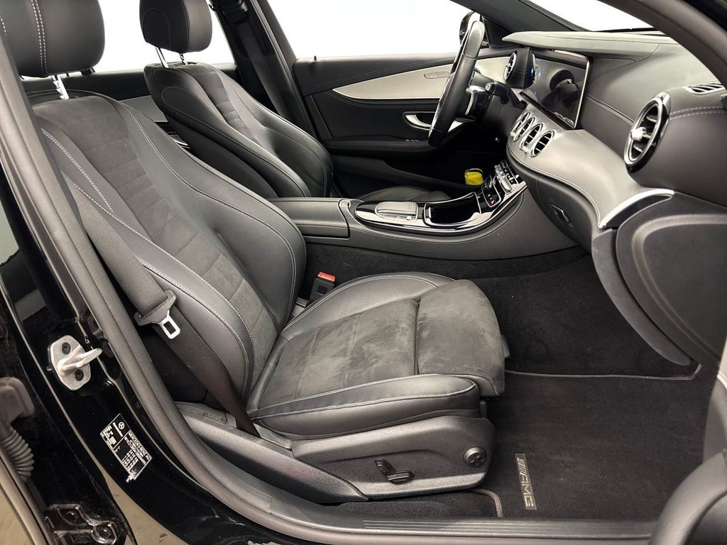 Mercedes-Benz E 220 2021