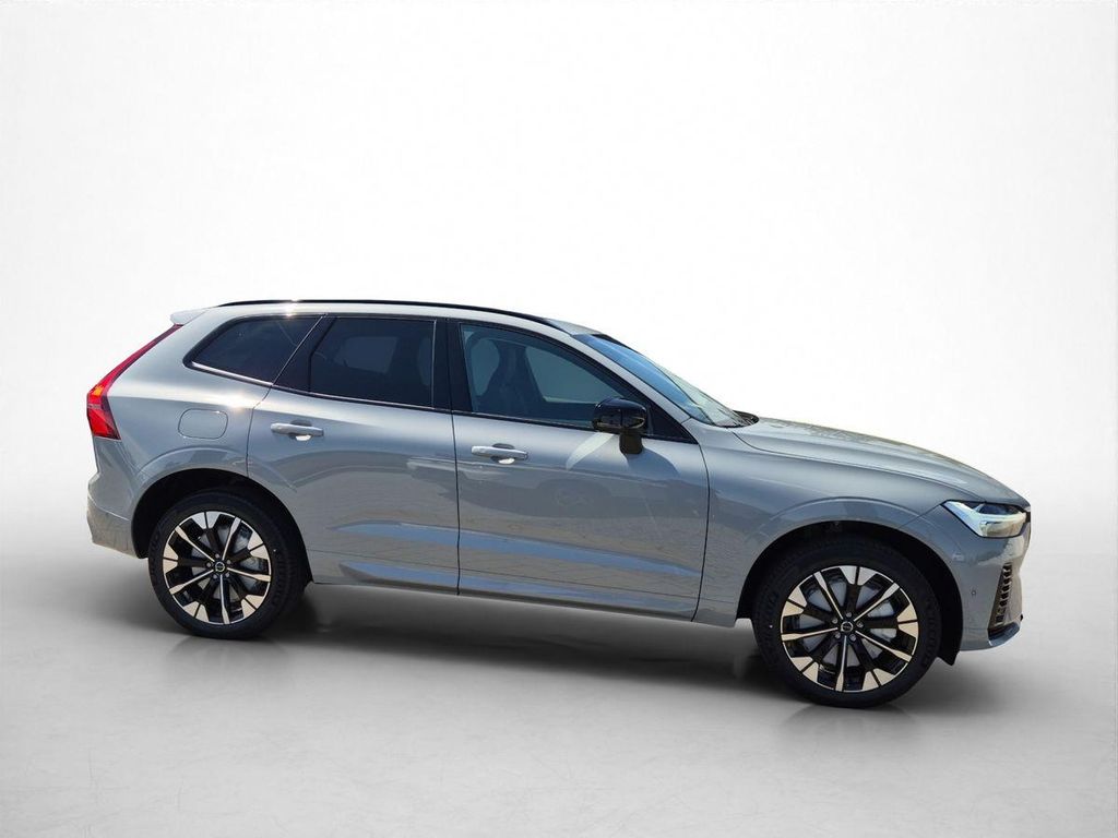Volvo XC60 2025