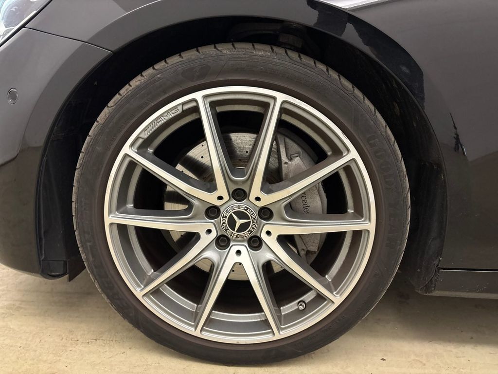 Mercedes-Benz E 220 2021