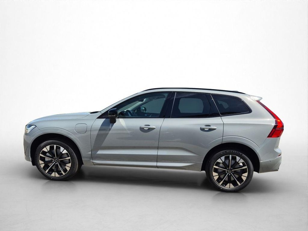 Volvo XC60 2025
