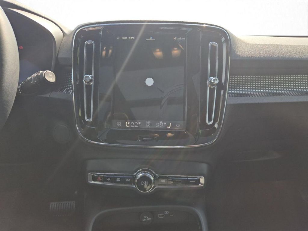 Volvo EX40