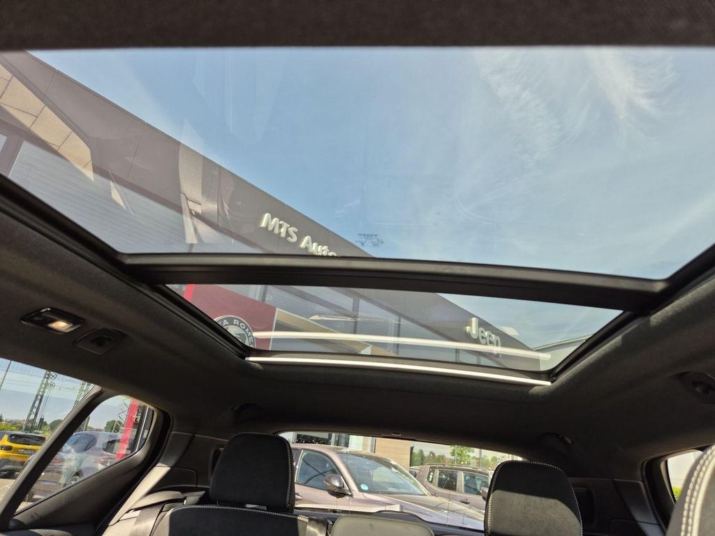 Volvo EX40