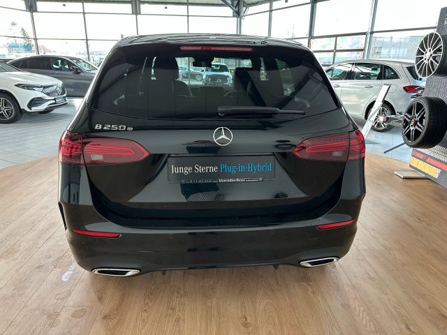 Mercedes-Benz B 250 2025
