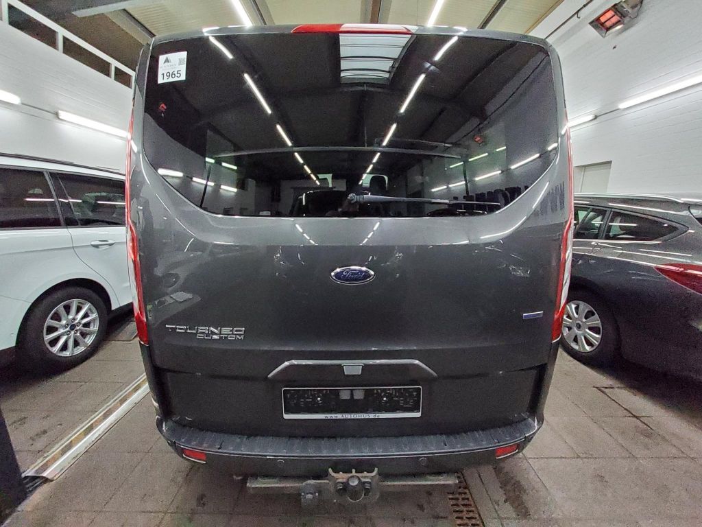 Ford Tourneo Custom 2022