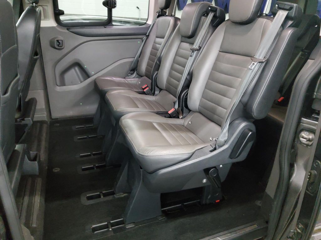 Ford Tourneo Custom 2022