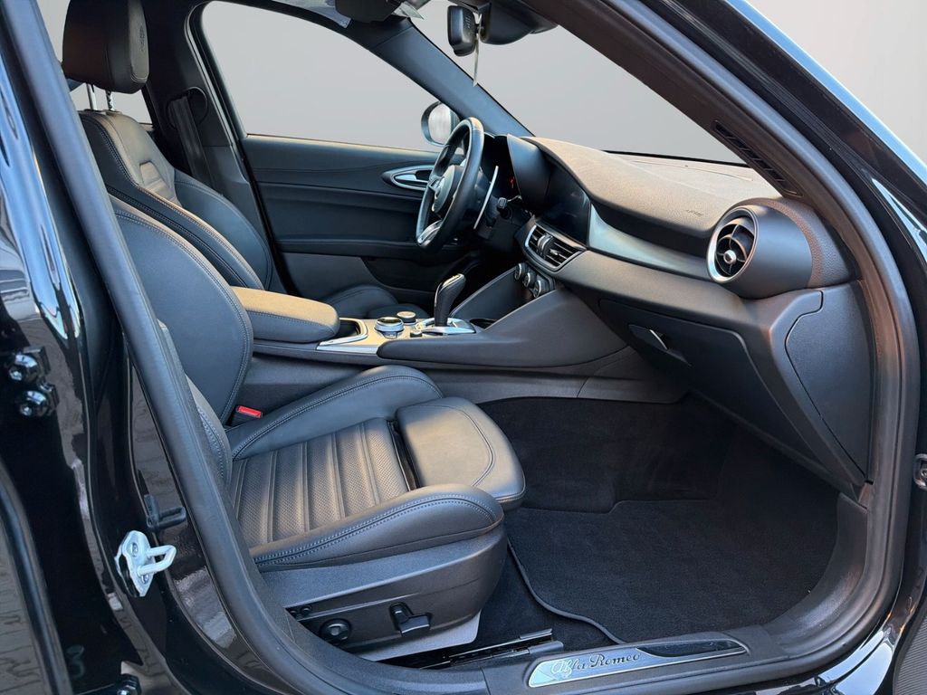 Alfa Romeo Giulia 2024