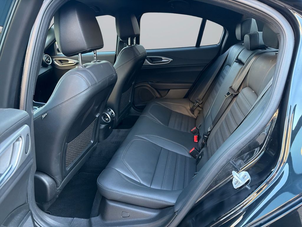 Alfa Romeo Giulia 2024