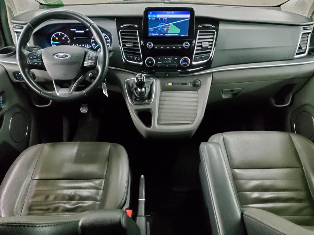 Ford Tourneo Custom 2022
