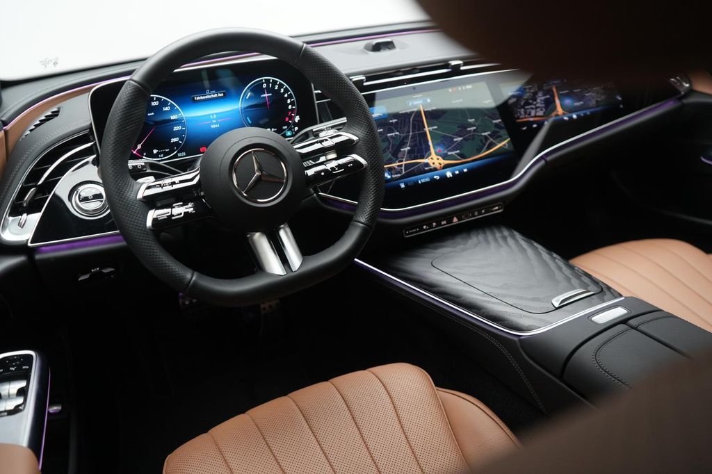 Mercedes-Benz E 300 2025