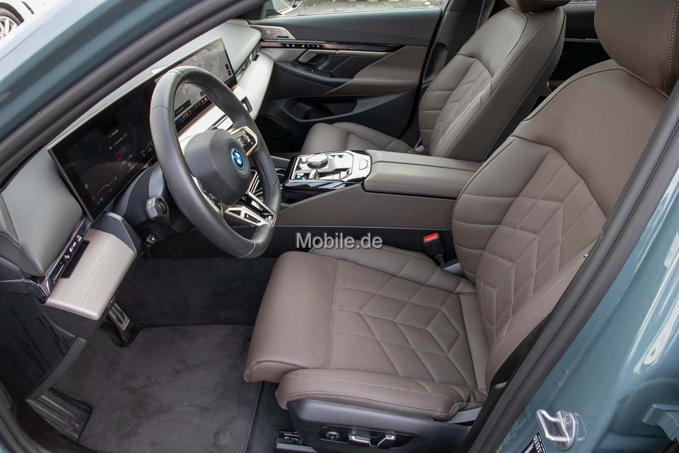 BMW i5 2024