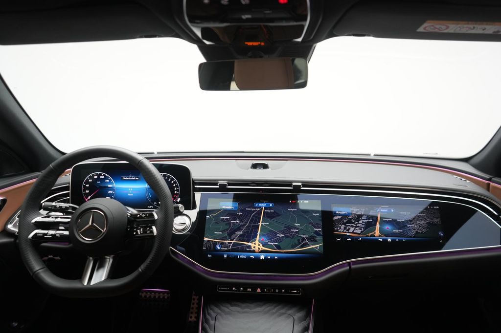 Mercedes-Benz E 300 2025