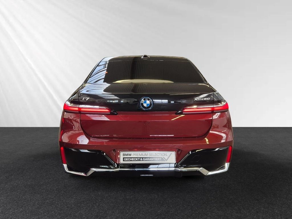 BMW i7 2024